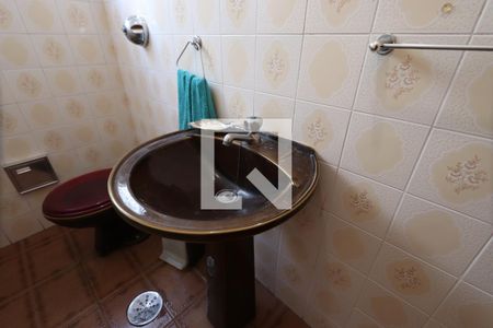 Casa à venda com 170m², 3 quartos e 2 vagasLavabo