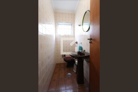 Casa à venda com 170m², 3 quartos e 2 vagasLavabo