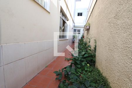 Casa à venda com 170m², 3 quartos e 2 vagasCorredor - Jardim