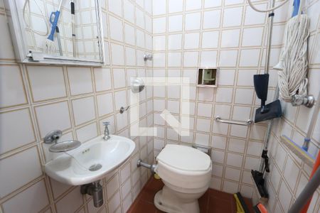 Casa à venda com 170m², 3 quartos e 2 vagasBanheiro de serviço