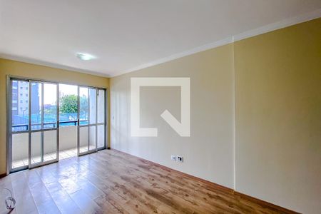 Apartamento para alugar com 65m², 2 quartos e 1 vagaSala