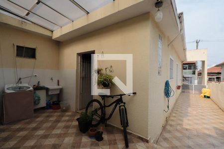 Casa à venda com 280m², 3 quartos e 3 vagasÁrea de serviço 