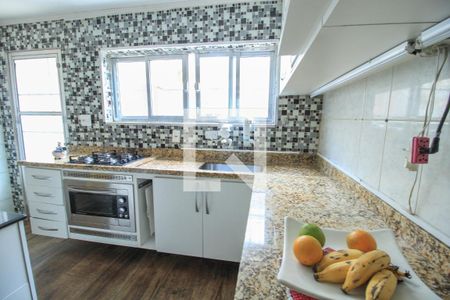 Casa de condomínio à venda com 80m², 2 quartos e 1 vaga Casa de condomínio à venda com 80m², 2 quartos e 1 vagaCozinha