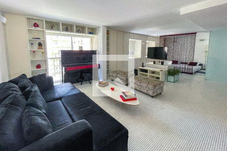 Apartamento à venda com 70m², 1 quarto e 2 vagasSala