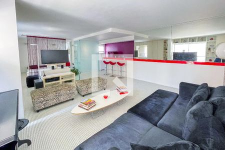Apartamento à venda com 70m², 1 quarto e 2 vagasSala