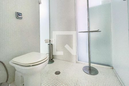 Apartamento à venda com 70m², 1 quarto e 2 vagasBanheiro