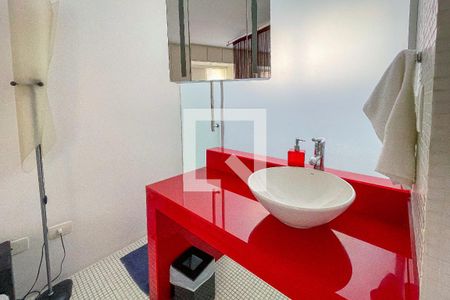 Apartamento à venda com 70m², 1 quarto e 2 vagasBanheiro