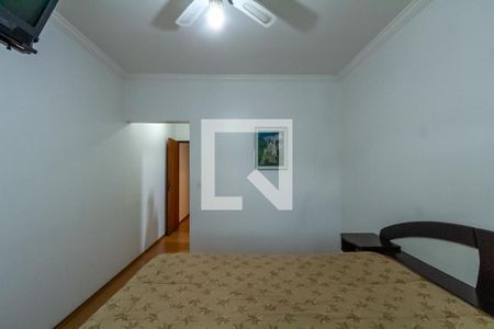 Casa à venda com 332m², 3 quartos e 4 vagasSuíte 1