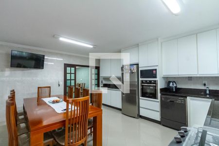 Casa à venda com 332m², 3 quartos e 4 vagasCozinha
