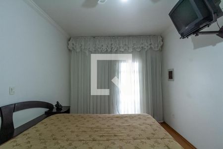 Casa à venda com 332m², 3 quartos e 4 vagasSuíte 1