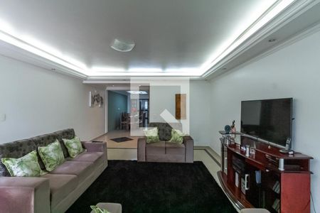 Casa à venda com 332m², 3 quartos e 4 vagasSala