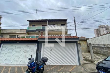 Casa à venda com 332m², 3 quartos e 4 vagasFachada