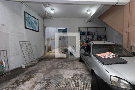 Casa à venda com 330m², 4 quartos e 3 vagas Casa à venda com 330m², 4 quartos e 3 vagasGaragem