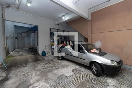 Casa à venda com 330m², 4 quartos e 3 vagas Casa à venda com 330m², 4 quartos e 3 vagasGaragem