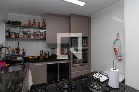 Casa à venda com 330m², 4 quartos e 3 vagas Casa à venda com 330m², 4 quartos e 3 vagasCozinha