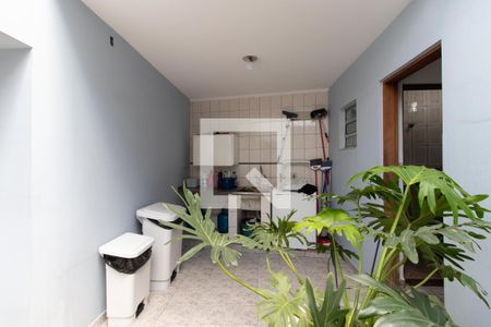 Casa à venda com 330m², 4 quartos e 3 vagas Casa à venda com 330m², 4 quartos e 3 vagasÁrea de Serviço