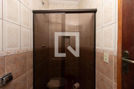 Casa à venda com 330m², 4 quartos e 3 vagas Casa à venda com 330m², 4 quartos e 3 vagasBanheiro de Serviço