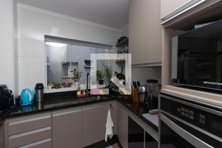 Casa à venda com 330m², 4 quartos e 3 vagas Casa à venda com 330m², 4 quartos e 3 vagasCozinha