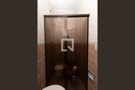 Casa à venda com 330m², 4 quartos e 3 vagas Casa à venda com 330m², 4 quartos e 3 vagasBanheiro de Serviço