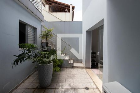 Casa à venda com 330m², 4 quartos e 3 vagas Casa à venda com 330m², 4 quartos e 3 vagasQuintal