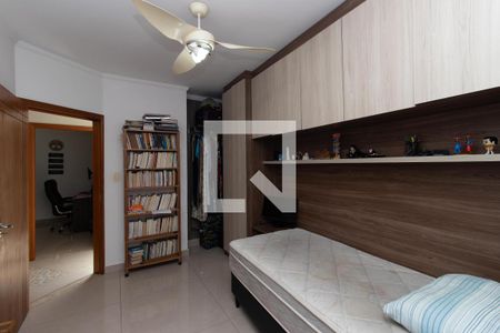 Casa à venda com 330m², 4 quartos e 3 vagas Casa à venda com 330m², 4 quartos e 3 vagasQuarto 3