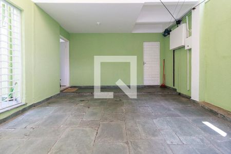 Casa à venda com 180m², 3 quartos e 2 vagas Casa à venda com 180m², 3 quartos e 2 vagasGaragem