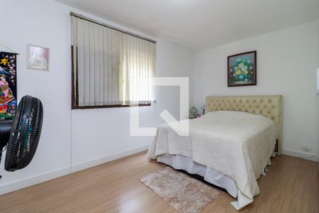 Casa à venda com 180m², 3 quartos e 2 vagas Casa à venda com 180m², 3 quartos e 2 vagasSuíte