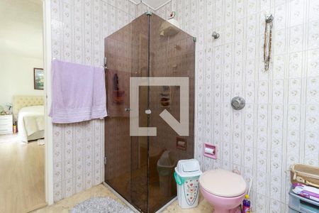 Casa à venda com 180m², 3 quartos e 2 vagas Casa à venda com 180m², 3 quartos e 2 vagasSuíte - Banheiro