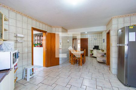 Casa à venda com 600m², 5 quartos e 2 vagas Casa à venda com 600m², 5 quartos e 2 vagasCozinha