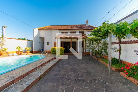 Casa à venda com 600m², 5 quartos e 2 vagas Casa à venda com 600m², 5 quartos e 2 vagasÁrea comum