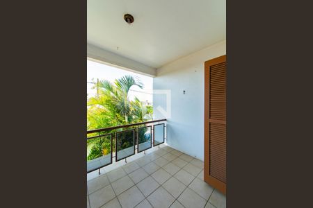 Casa à venda com 600m², 5 quartos e 2 vagas Casa à venda com 600m², 5 quartos e 2 vagasVaranda - Quarto 3