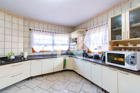 Casa à venda com 600m², 5 quartos e 2 vagas Casa à venda com 600m², 5 quartos e 2 vagasCozinha