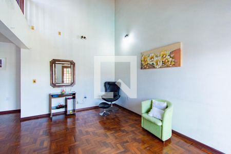 Casa à venda com 600m², 5 quartos e 2 vagas Casa à venda com 600m², 5 quartos e 2 vagasSala 2