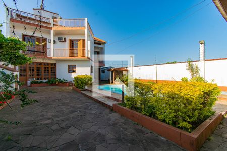 Casa à venda com 600m², 5 quartos e 2 vagas Casa à venda com 600m², 5 quartos e 2 vagasFachada da Casa