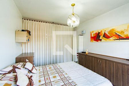 Casa à venda com 600m², 5 quartos e 2 vagas Casa à venda com 600m², 5 quartos e 2 vagasQuarto 5