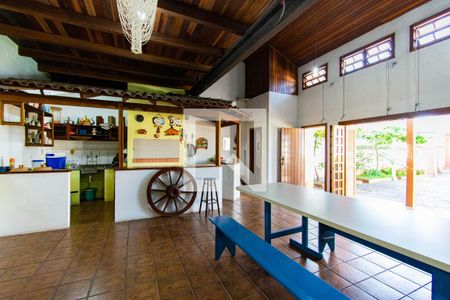 Casa à venda com 600m², 5 quartos e 2 vagas Casa à venda com 600m², 5 quartos e 2 vagasÁrea Gourmet