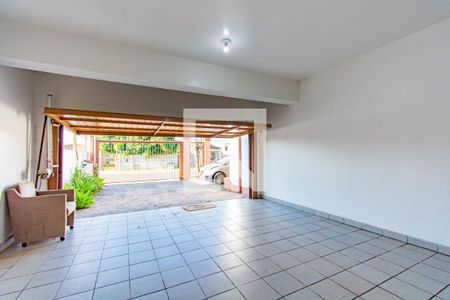Casa à venda com 600m², 5 quartos e 2 vagas Casa à venda com 600m², 5 quartos e 2 vagasÁrea comum