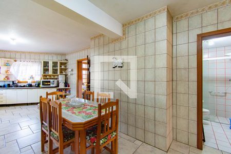 Casa à venda com 600m², 5 quartos e 2 vagas Casa à venda com 600m², 5 quartos e 2 vagasCozinha