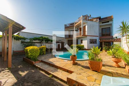 Casa à venda com 600m², 5 quartos e 2 vagas Casa à venda com 600m², 5 quartos e 2 vagasÁrea comum