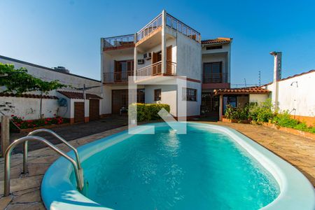 Casa à venda com 600m², 5 quartos e 2 vagas Casa à venda com 600m², 5 quartos e 2 vagasÁrea comum