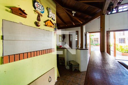 Casa à venda com 600m², 5 quartos e 2 vagas Casa à venda com 600m², 5 quartos e 2 vagasÁrea Gourmet