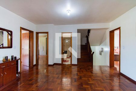 Casa à venda com 600m², 5 quartos e 2 vagas Casa à venda com 600m², 5 quartos e 2 vagasSala 2