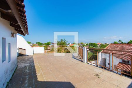 Casa à venda com 600m², 5 quartos e 2 vagas Casa à venda com 600m², 5 quartos e 2 vagasVaranda