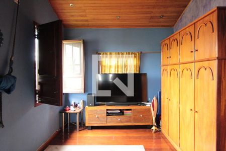 Casa para alugar com 304m², 3 quartos e 6 vagasCasa 1 - Sala de TV