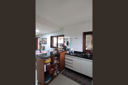 Casa para alugar com 304m², 3 quartos e 6 vagasCasa 1 - Cozinha