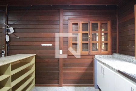 Casa para alugar com 304m², 3 quartos e 6 vagasCasa 2 - Cozinha