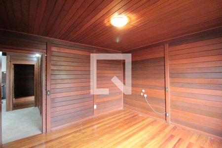 Casa para alugar com 304m², 3 quartos e 6 vagasCasa 2 - Quarto