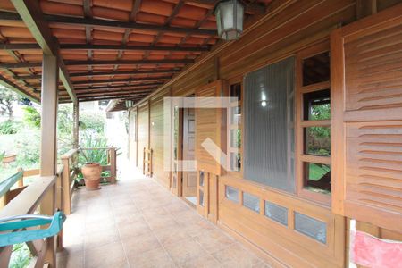 Casa para alugar com 304m², 3 quartos e 6 vagasCasa 2 - Varanda