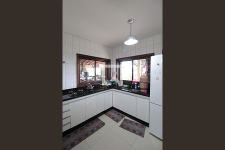 Casa para alugar com 304m², 3 quartos e 6 vagasCasa 1 - Cozinha