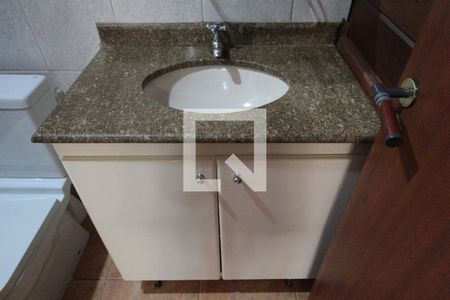 Casa para alugar com 304m², 3 quartos e 6 vagasCasa 2 - Banheiro da Suite